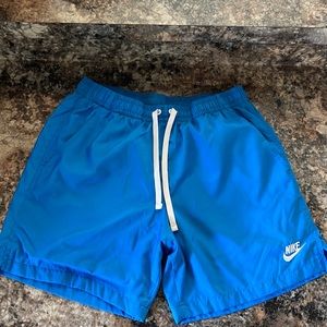 Nike woven short